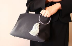 葬儀の持ち物ガイド｜マナーや注意点も紹介